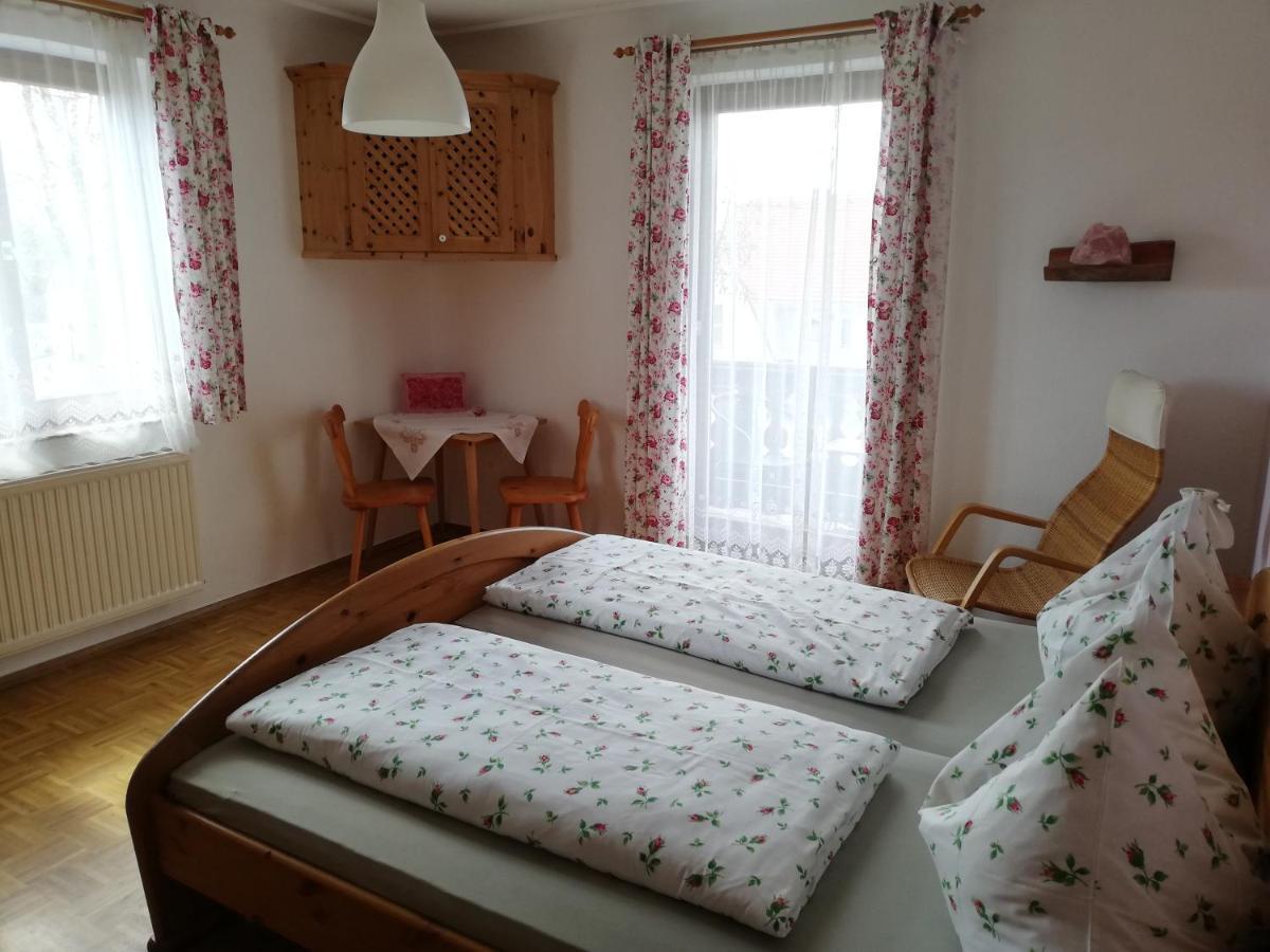 Ferienwohnung Wachmann Rohrbach am Kulm Luaran gambar